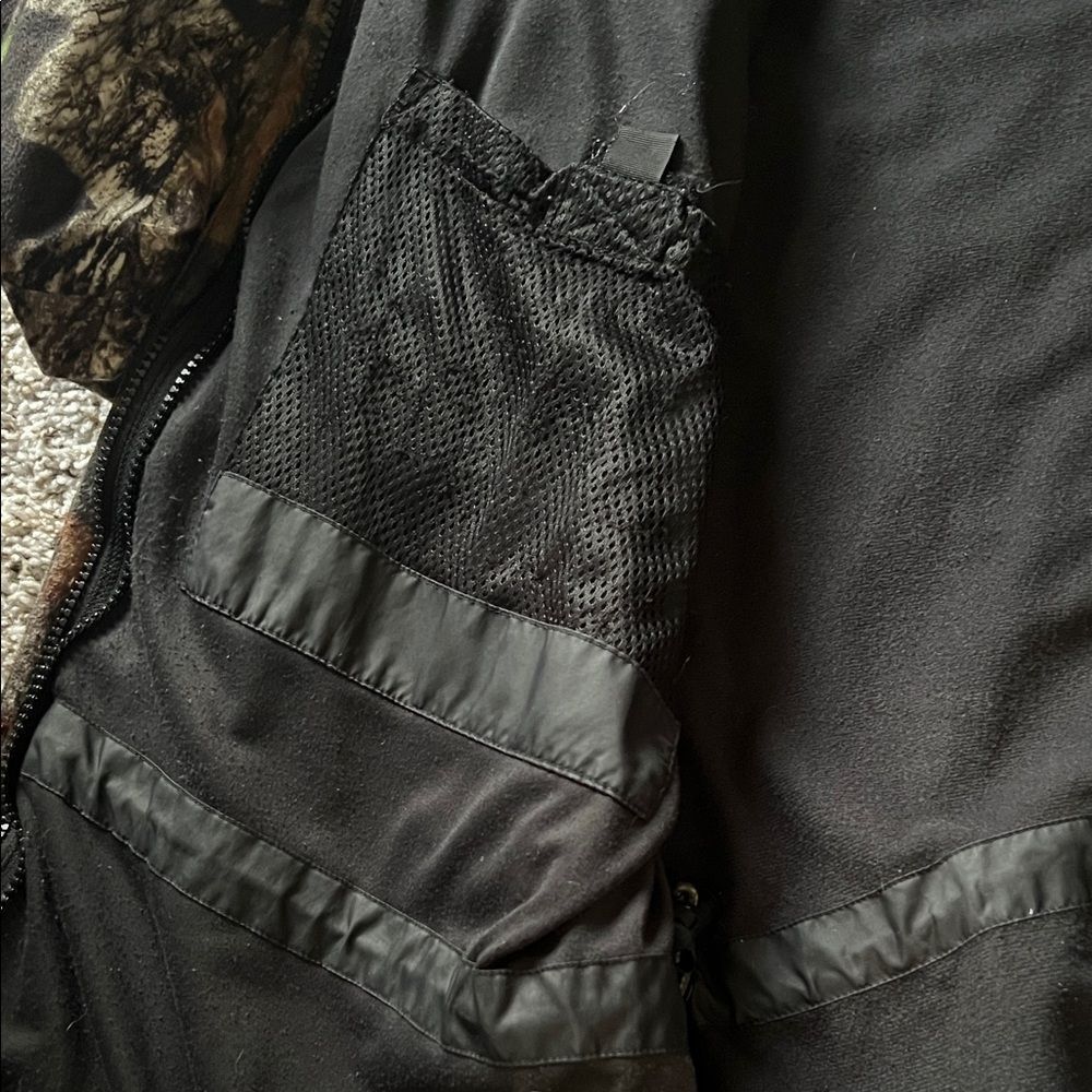 Cabela's Whitetail Real Tree Camo Hooded Gore-Tex Hunting Jacket in Size XL - Picture 16 of 16